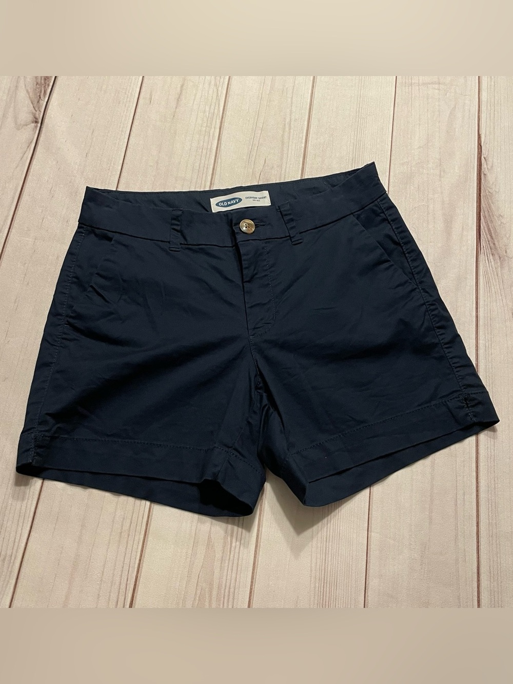 Old Navy Mid Rise Everyday Shorts Women’s 2 Blue 4” Inseam Chino Comfort Casual